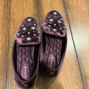 Festive velvet party flats!